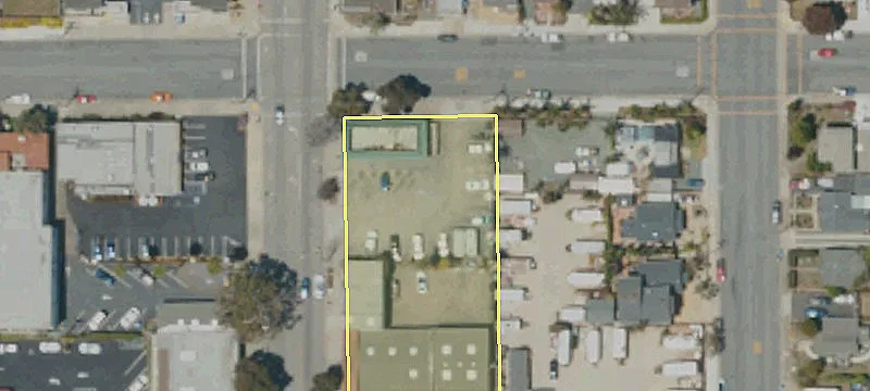 980 Main St