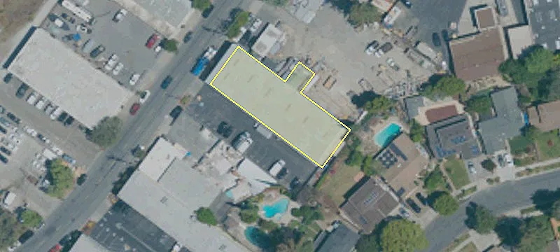 390 Mcglincy Ln