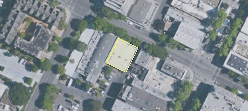 853 Villa St