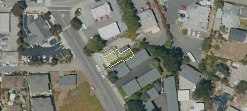 760 Kern Ave