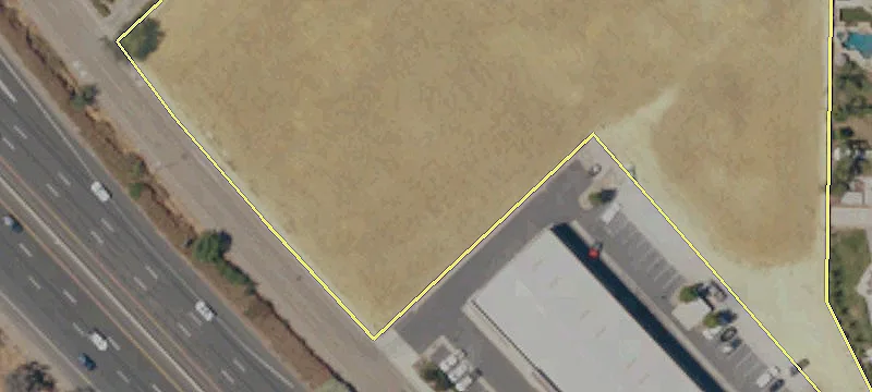 415 Parallel Ave