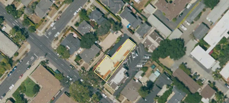 1726 De La Vina St