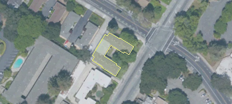 400 Ravenswood Ave