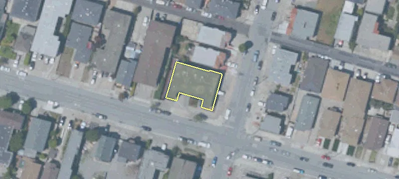 600 Commercial Ave