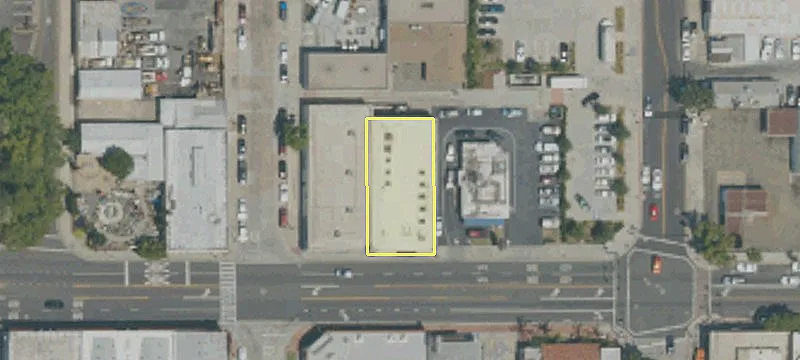 321 Chapman Ave