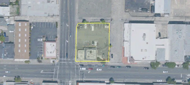 400 Broadway St