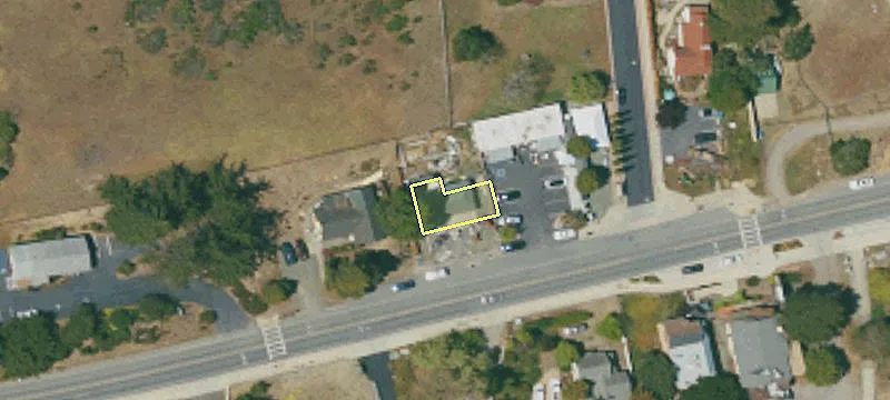 1561 Main St