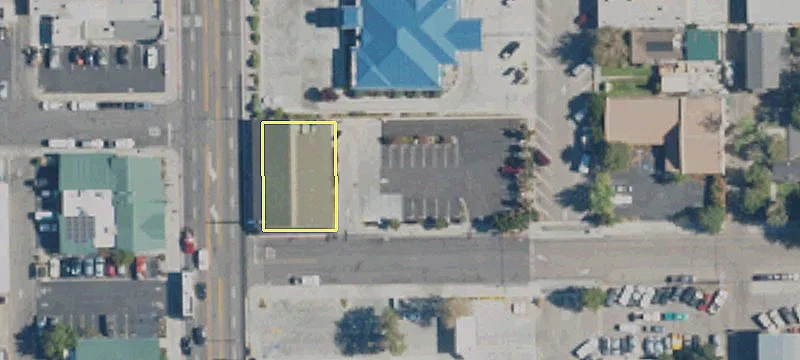 400 Main St