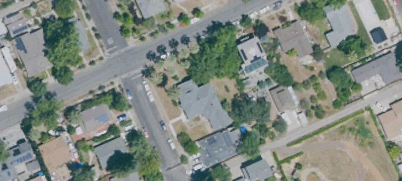 210 Russell St