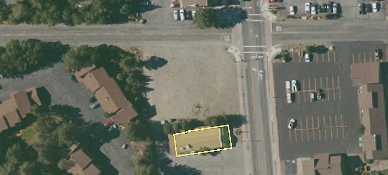 626 Old Mammoth Rd
