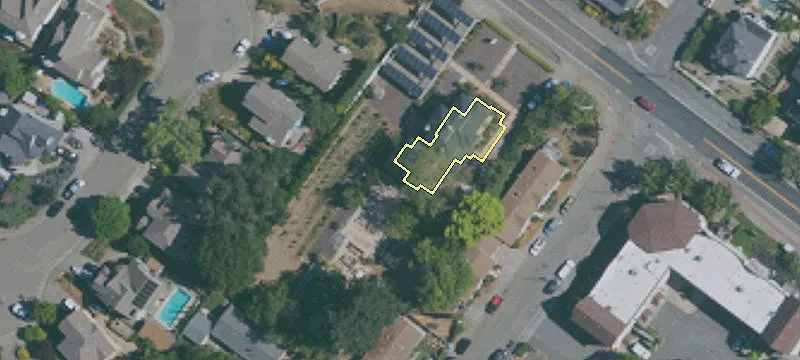 21253 Geyserville Ave