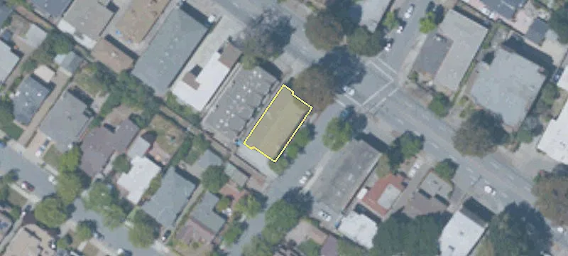 1500 Carmelita Ave