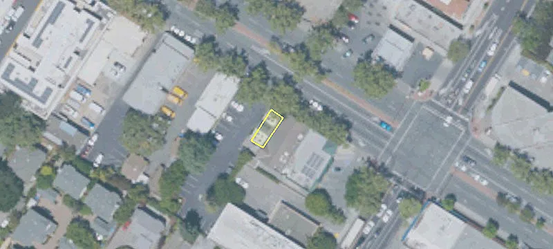 1225 El Camino Real