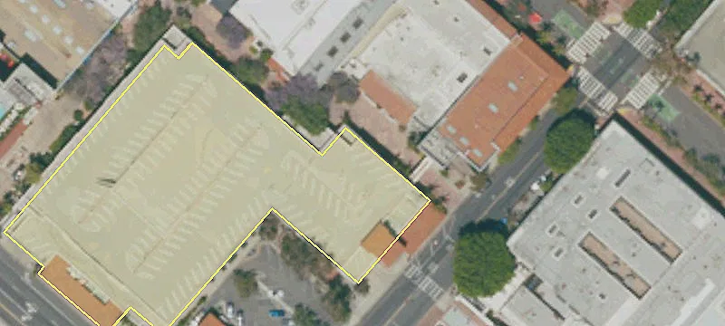 16 Canon Perdido St