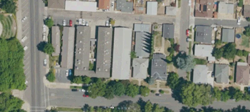409 Walnut St