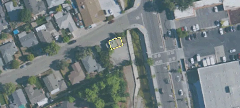 122 Sylvia Ave