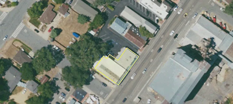 422 Main St