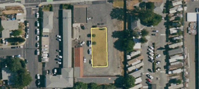 3215 Capitol Ave