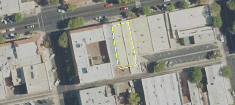 121 7th St