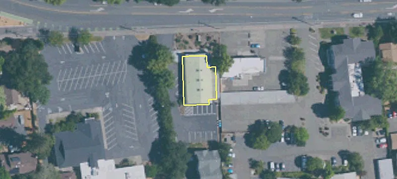7775 Healdsburg Ave