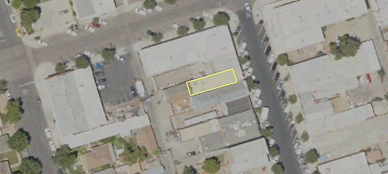 1413 Main St