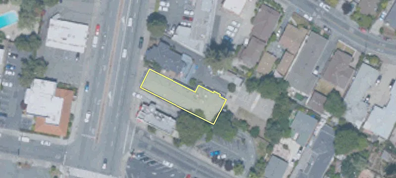 631 Woodside Rd