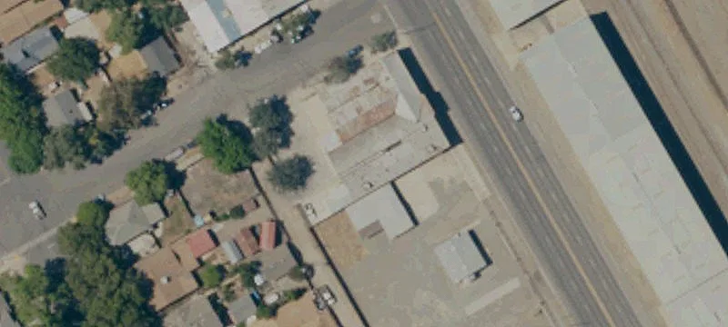 305 2nd St