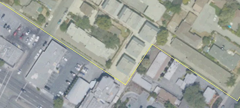 3877 El Camino Real