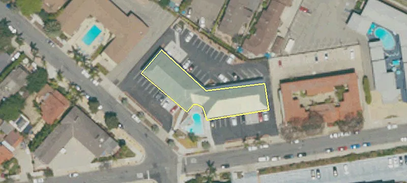 443 Corona Del Mar