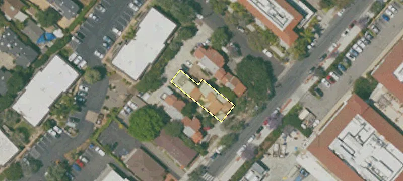 504 Junipero St