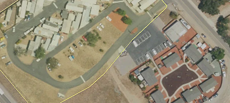 272 Oak Gln Ave Spc, Unit 10