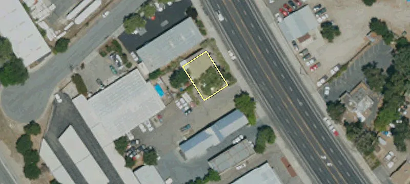 9050 El Camino Real