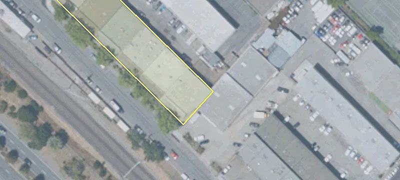 411 Old County Rd