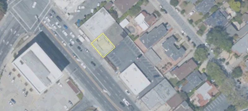 1725 El Camino Real