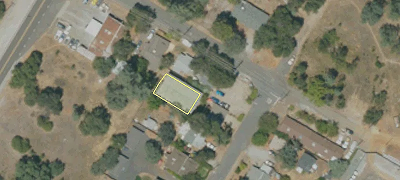1812 Parallel St
