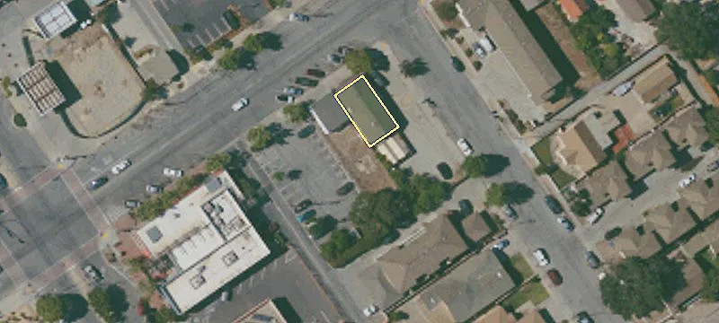 805 Oak Ave