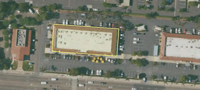 5748 Calle Real