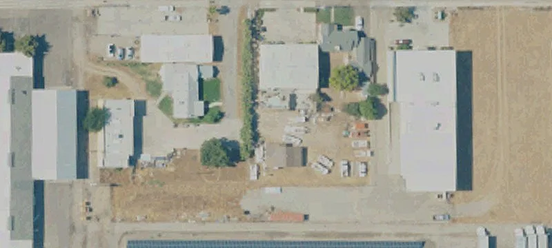855 Dinuba Ave