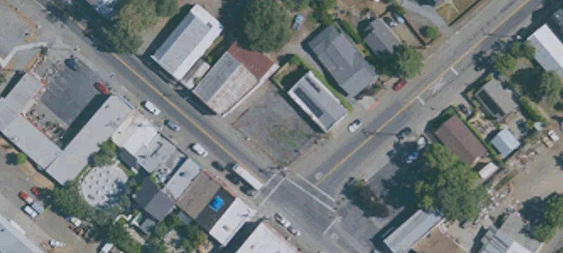 21020 Geyserville Ave