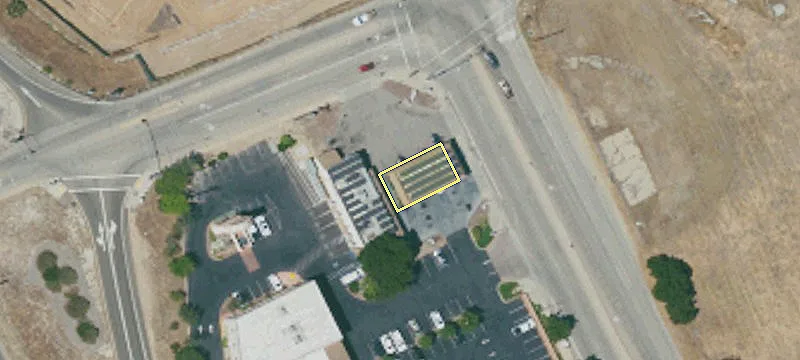 2000 El Camino Real
