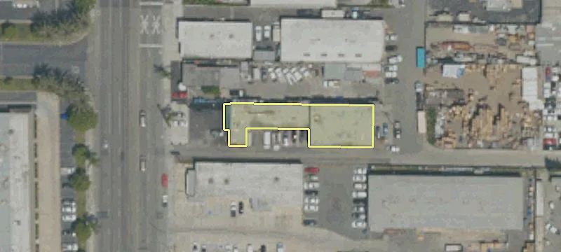 2631 Main St
