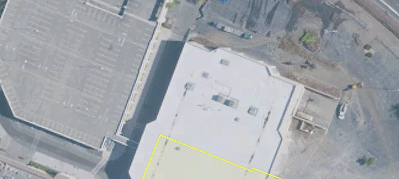 300 Newpark Mall