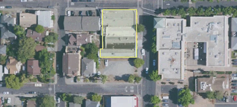 715 Main St