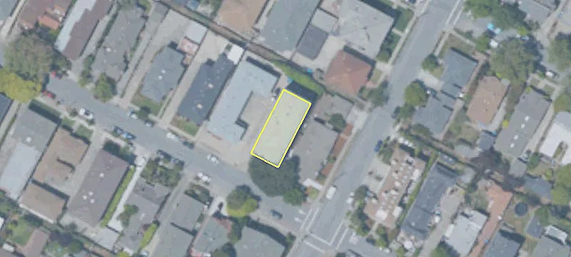 1106 Laguna Ave