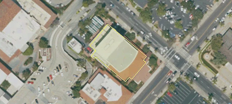 33 Canon Perdido St