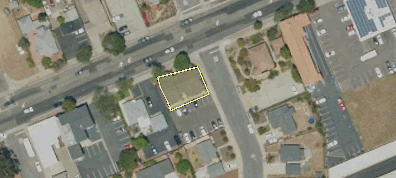703 Grand Ave