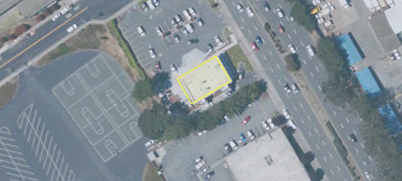 587 El Camino Real
