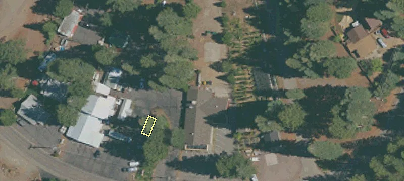 303 Peninsula Dr
