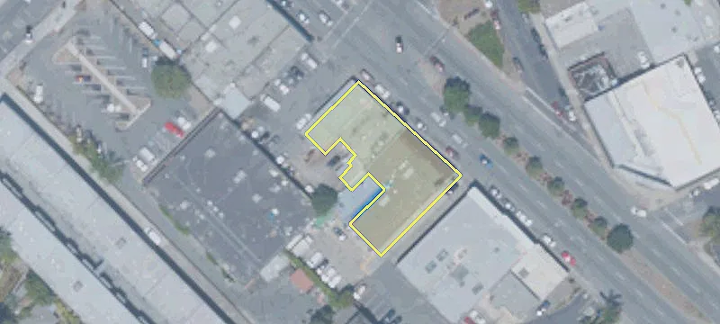 1740 El Camino Real