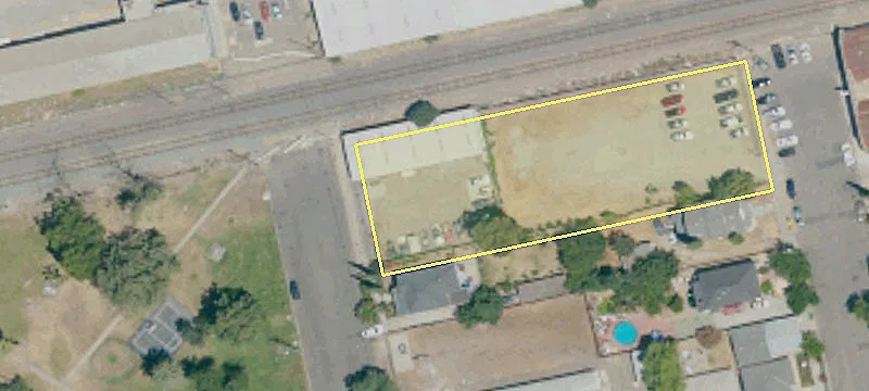 810 Van Buren St